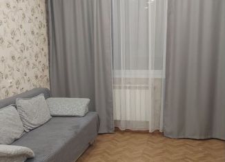 Сдаю 1-ком. квартиру, 35 м2, Белгород, улица Есенина, 48