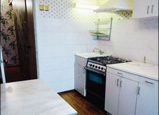 Аренда 2-комнатной квартиры, 45 м2, Москва, улица Каховка, 23к1, метро Каховская