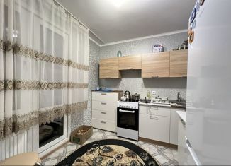 Сдается 1-ком. квартира, 37 м2, Казань, улица Александра Курынова, 10к2