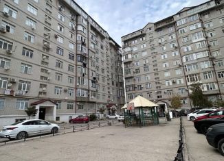 Продам трехкомнатную квартиру, 90 м2, Каспийск, улица М. Халилова, 30А