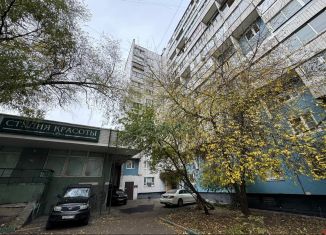 Продается трехкомнатная квартира, 83 м2, Москва, улица Исаковского, 6к1