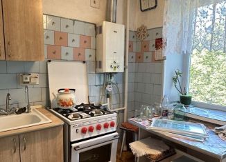 Продаю 2-ком. квартиру, 46 м2, Чебаркуль, улица Мира, 28А