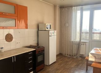 Сдача в аренду 2-ком. квартиры, 70 м2, Забайкальский край, улица Богомягкова, 107