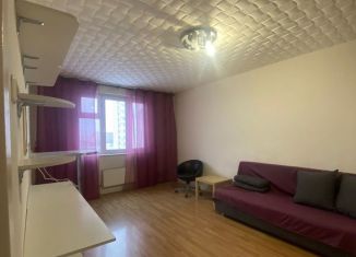 Аренда 1-комнатной квартиры, 40 м2, Москва, улица Академика Понтрягина, 11, метро Бунинская аллея