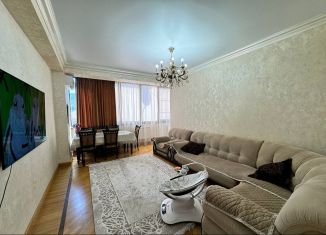 Продам 3-ком. квартиру, 82 м2, Дагестан, улица Гагарина, 57