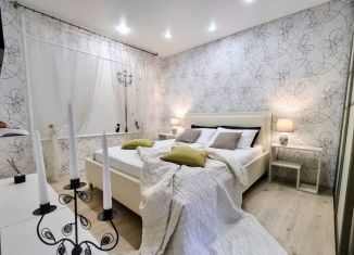 Сдается 2-ком. квартира, 44 м2, Калининград, улица Генерала Соммера, 36