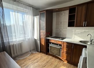 Продам трехкомнатную квартиру, 65 м2, Абакан, проспект Дружбы Народов, 33