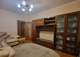 Продам 4-комнатную квартиру, 80 м2, Волгодонск, улица Гагарина, 9