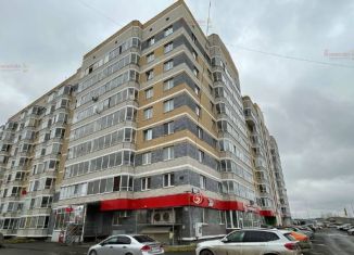 2-ком. квартира на продажу, 77 м2, Арамиль, улица Космонавтов, 7