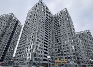 Продаю трехкомнатную квартиру, 81.2 м2, Пермь, улица Революции, 52Б