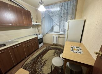 Сдам 2-ком. квартиру, 50 м2, Георгиевск, улица Тронина, 7