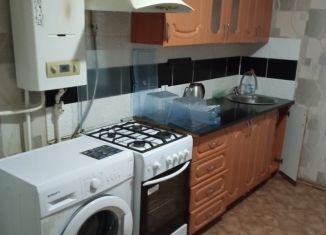 Сдача в аренду 1-ком. квартиры, 40 м2, Лиски, улица Алексея Науменко, 9