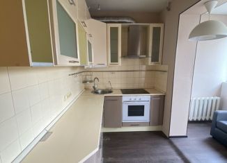 Продам 1-комнатную квартиру, 30 м2, Новгородская область, улица Коровникова, 10к1