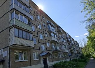 Продаю 3-комнатную квартиру, 57 м2, Владимир, проспект Строителей, 4