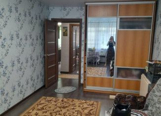 Продажа 2-ком. квартиры, 47 м2, Тольятти, улица Баныкина, 6