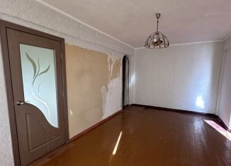 Продам 2-ком. квартиру, 45 м2, Усолье-Сибирское, Интернациональная улица, 40