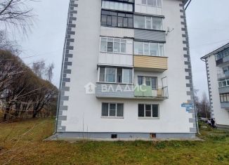 Продается трехкомнатная квартира, 42 м2, Вологда, Пионерская улица, 18