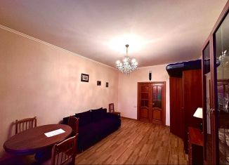 Сдаю в аренду 2-ком. квартиру, 75 м2, Москва, улица Говорова, 12