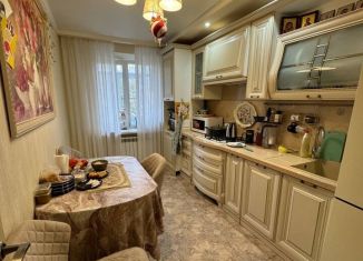 3-ком. квартира на продажу, 65 м2, Армавир, улица Ефремова, 11