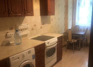 Сдам 1-ком. квартиру, 38 м2, Троицк, Октябрьский проспект, 31