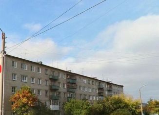 Продается 4-комнатная квартира, 64 м2, Бор, улица 2-й Микрорайон, 12