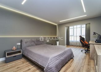 Продам трехкомнатную квартиру, 144.4 м2, Краснодар, Дальняя улица, 8к1