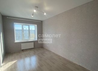 Продается 2-ком. квартира, 60.7 м2, Альметьевск, проспект Строителей, 74