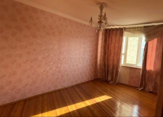 Продается 4-ком. квартира, 74 м2, Дагестан, улица Гагарина, 46