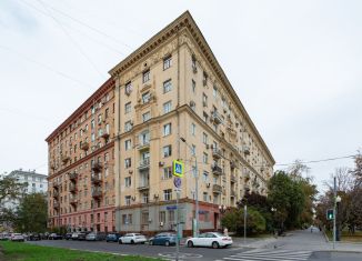 Продаю двухкомнатную квартиру, 53.7 м2, Москва, Фрунзенская набережная, 44с2, метро Спортивная