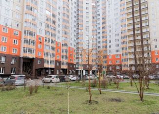 Продается 2-комнатная квартира, 56.6 м2, Красноярский край, Караульная улица, 82