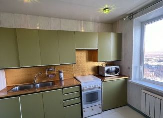 Сдается 2-ком. квартира, 52 м2, Петропавловск-Камчатский, Солнечная улица, 11