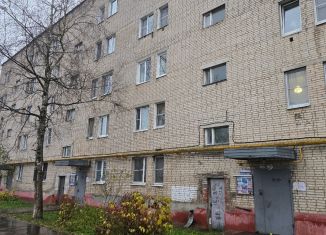 Продам 3-комнатную квартиру, 58.3 м2, поселок Реммаш, Институтская улица, 1