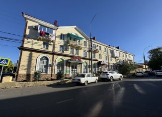 Продаю 2-комнатную квартиру, 44 м2, Армавир, улица Дзержинского, 93