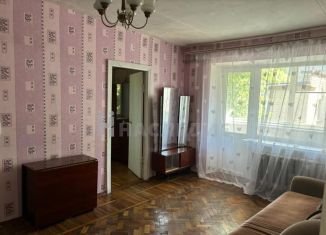 Продам трехкомнатную квартиру, 43 м2, Новочеркасск, Будённовская улица, 195к2