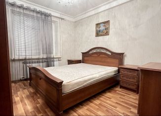 Сдается в аренду 3-ком. квартира, 77 м2, Избербаш, улица Г. Гамидова, 81А