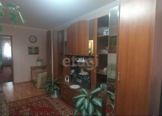 Продаю 2-ком. квартиру, 44 м2, Тобольск, Ленская улица, 3