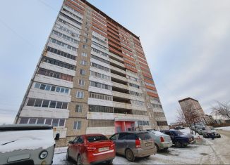 Продаю четырехкомнатную квартиру, 84 м2, Первоуральск, улица Емлина, 11