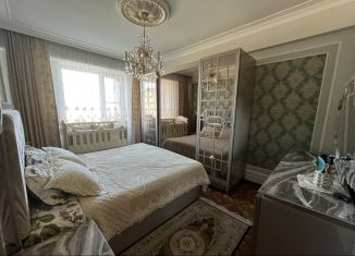 Продаю 2-комнатную квартиру, 70 м2, Дербент, улица Сальмана, 100А