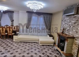 Продается 4-комнатная квартира, 123.4 м2, Волгоград, Кубанская улица, 17