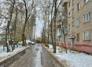 Сдаю 1-ком. квартиру, 32 м2, Пушкино, Первомайская улица, 7А