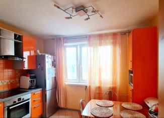 Продам 3-комнатную квартиру, 76 м2, Москва, улица Герасима Курина, 14к2, район Фили-Давыдково