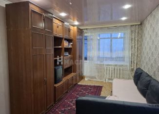 Продается трехкомнатная квартира, 57 м2, Новочеркасск, улица Клещёва, 3