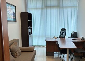 Сдам офис, 68 м2, Махачкала, улица Нигматулы Магомедова, 83Б, Кировский внутригородской район