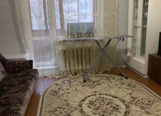 Сдается двухкомнатная квартира, 42 м2, Череповец, Первомайская улица, 9