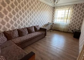 Сдам в аренду 2-ком. квартиру, 60 м2, Дагестан, улица Кирова, 62Б