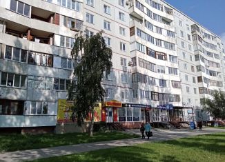 Продается 1-ком. квартира, 37 м2, Омск, улица 70 лет Октября, 8