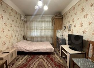 Сдается 1-ком. квартира, 38 м2, Каспийск, улица М. Халилова, 28