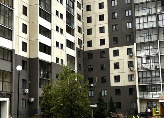 Продаю трехкомнатную квартиру, 52 м2, Челябинск, улица Дмитрия Неаполитанова, 48, Советский район