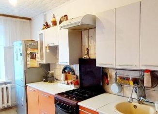 Продажа трехкомнатной квартиры, 64 м2, Тверь, улица Гончаровой, 10