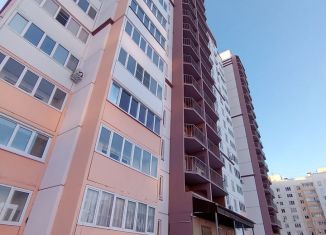 Продаю 2-ком. квартиру, 60.2 м2, Омск, улица Шебалдина, 31